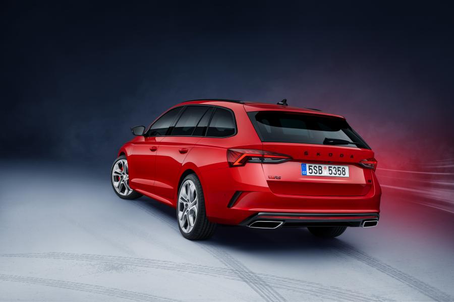  Skoda Octavia RS iV Combi 2020 года  (WW) (фото 10 из 22)